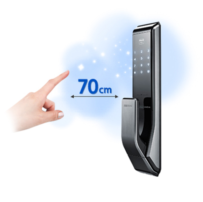 Chào mừng tính năng cho người sử dụng: Cảm biến hồng ngoại được trang bị tự động kích hoạt tính năng chào đón, một khi cảm biến phát hiện bất kỳ chuyển động trong phạm vi 70cm.