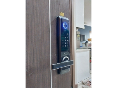 Lắp đặt ổ khóa điện tử vân tay Mỹ SCHLAGE S-6500F tại Novaland Sunrise City North, P Tân Phong, Quận 7, TPHCM